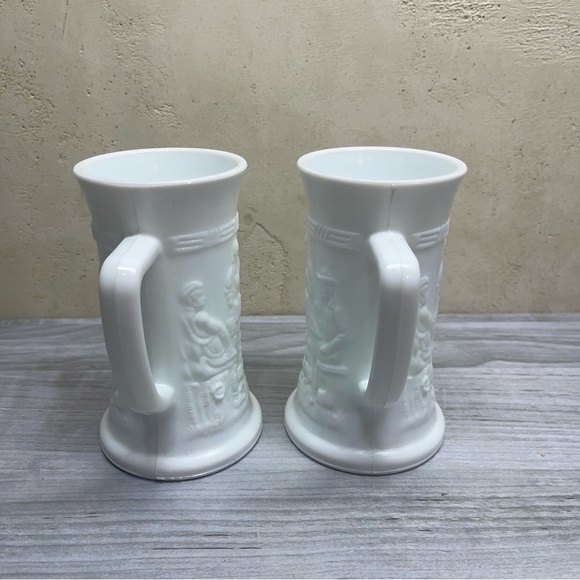 Tiara Exclusive White Milk Glass Mug #10575 In Box Set of 2 Vintage - Picture 11 of 14